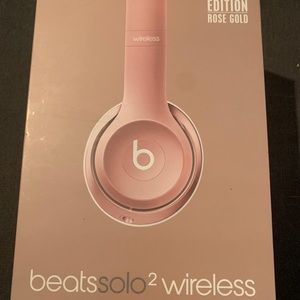 Special Addition Rose Gold Beats